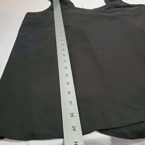 Black Ruffle Blouse Womens Size XXL Sleeveless V-Neck Lace Lightweight - Picture 7 of 10